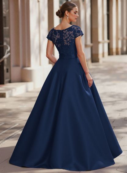 Jumpsuit/Pantsuit Scoop Neck Short Sleeves Detachable Lace/Satin Mother Of The Bride Dresses
