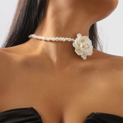 Vintage Camellia Pearl Necklace