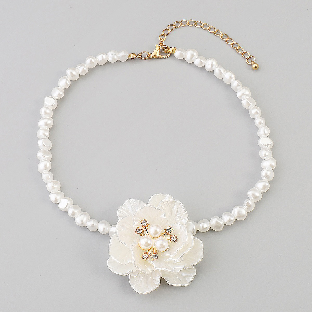 Vintage Camellia Pearl Necklace