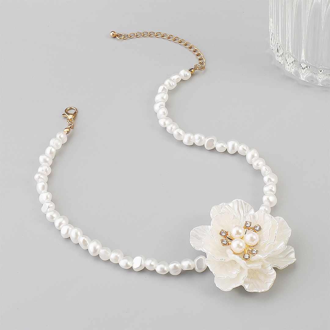 Vintage Camellia Pearl Necklace