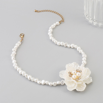 Vintage Camellia Pearl Necklace