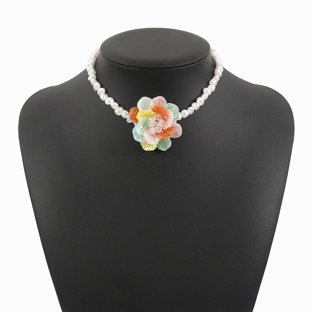 Vintage Camellia Pearl Necklace
