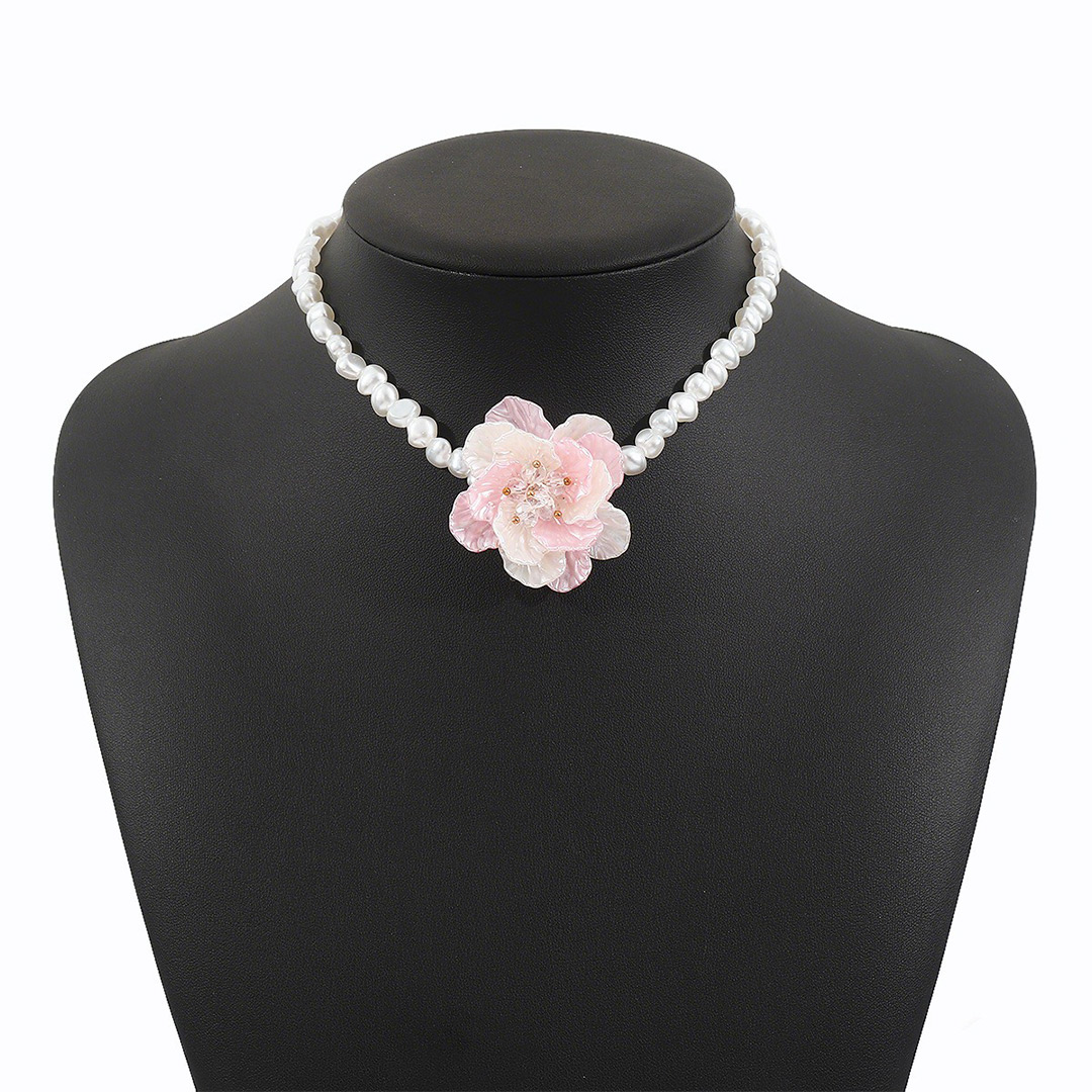 Vintage Camellia Pearl Necklace