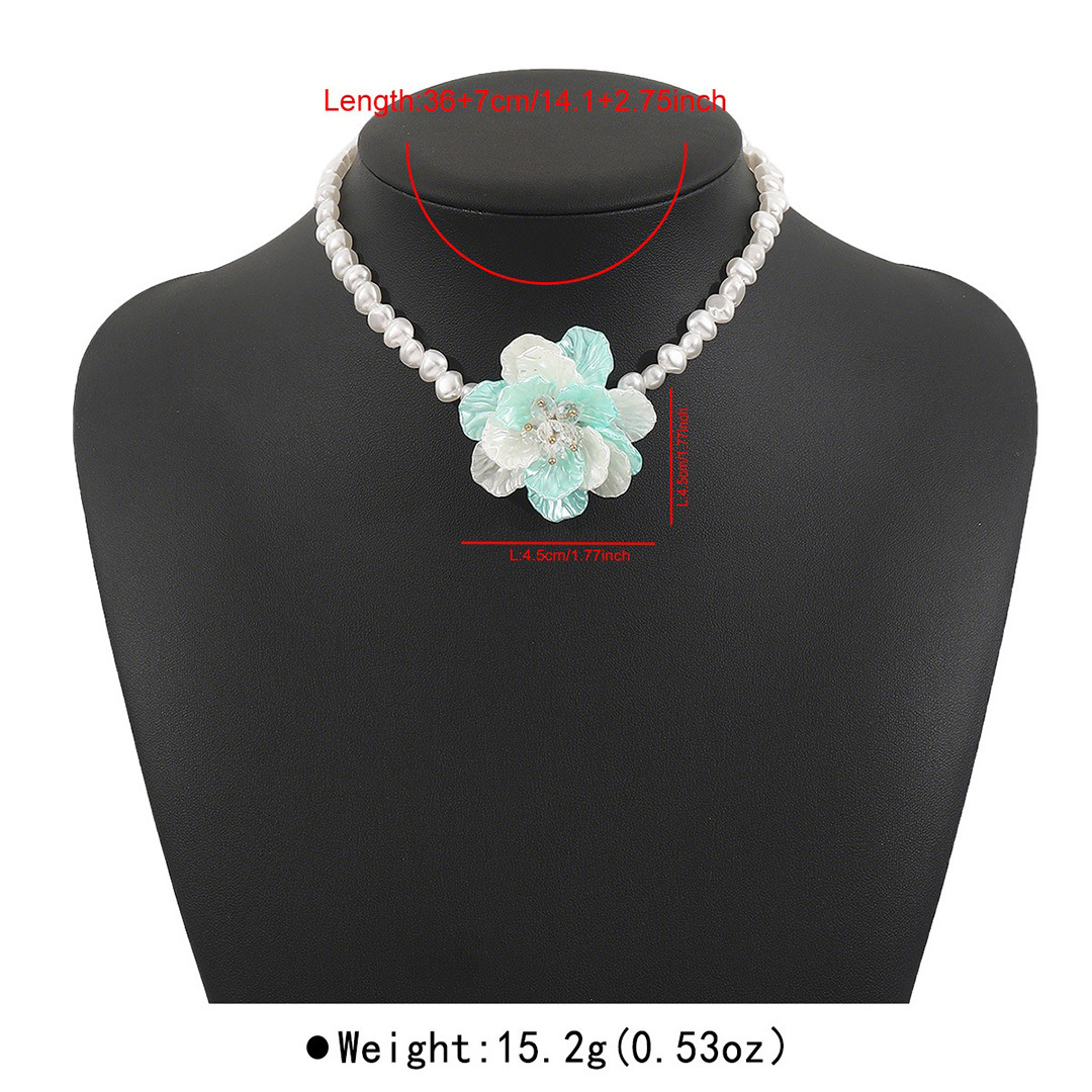 Vintage Camellia Pearl Necklace