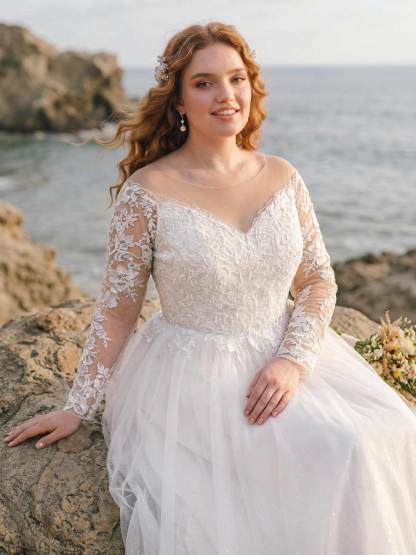 Classy Ball-Gown Illusion Neck Long Sleeves Lace/Tulle Wedding Dresses