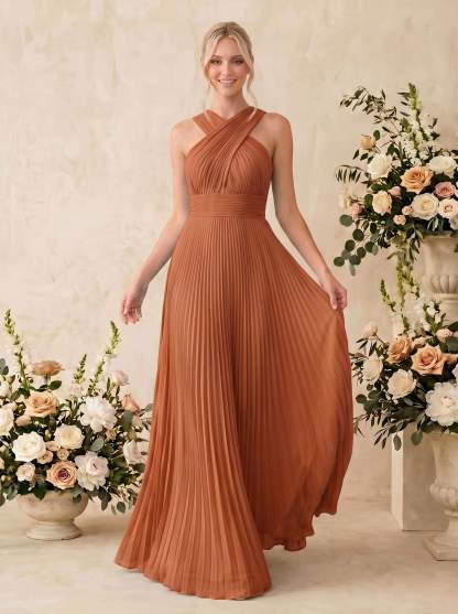 Minimalistic A-Line Halter Sleeveless Chiffon Bridesmaid Dresses With Bare Back