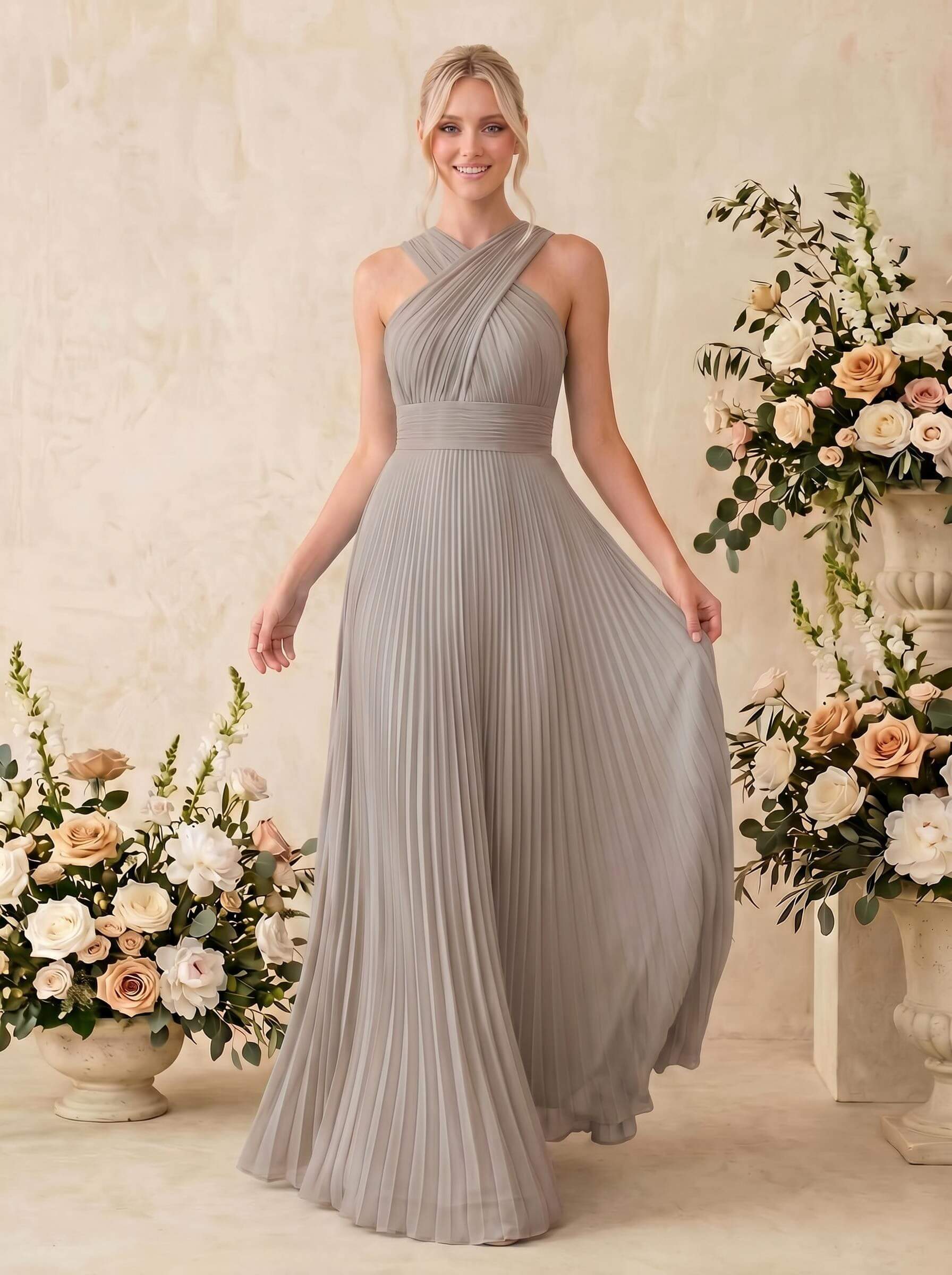 Minimalistic A-Line Halter Sleeveless Chiffon Bridesmaid Dresses With Bare Back