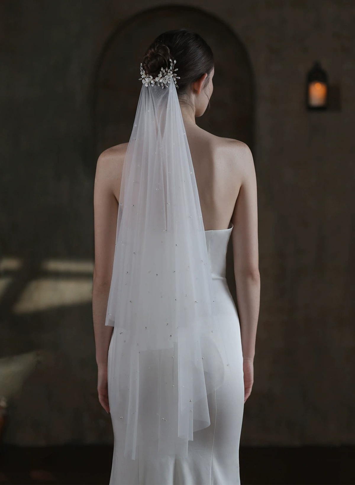 Cut Edge Rhinestones Two-Tier Tulle Fingertip Bridal Veils