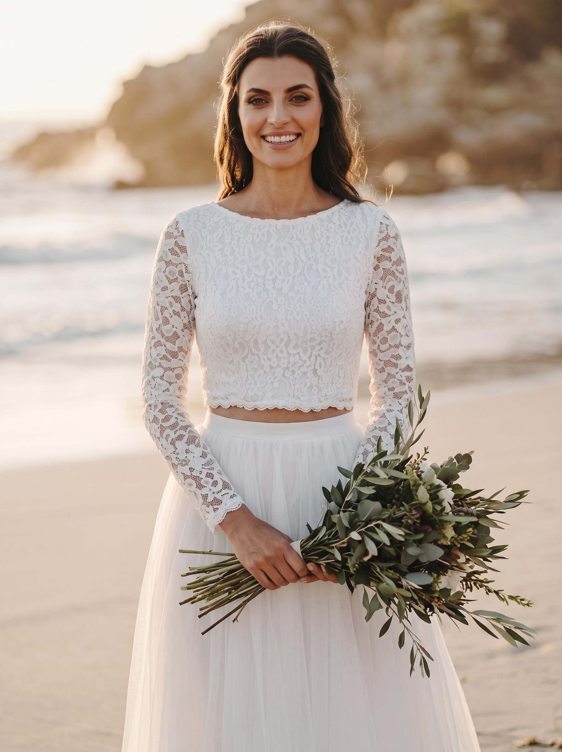 A-Line Scoop Neck Long Sleeves Lace/Tulle Wedding Dresses With Split Front, product image 3