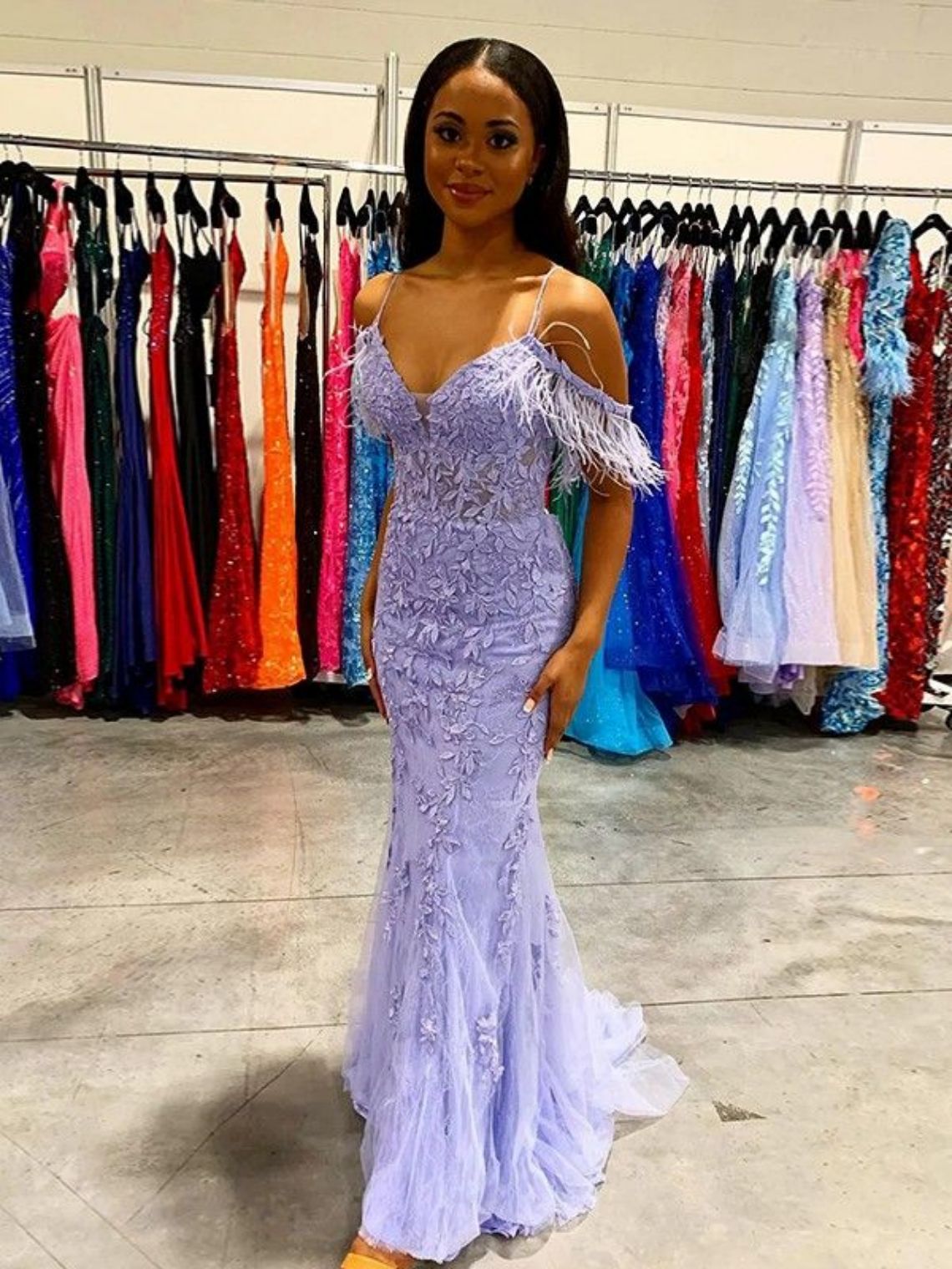 Sheath/Column Applique V-neck Sleeveless Sweep/Brush Train Dresses