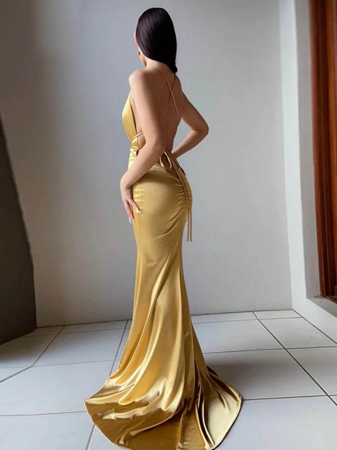 Sheath/Column Satin V-neck Sleeveless Sweep/Brush Train Dresses