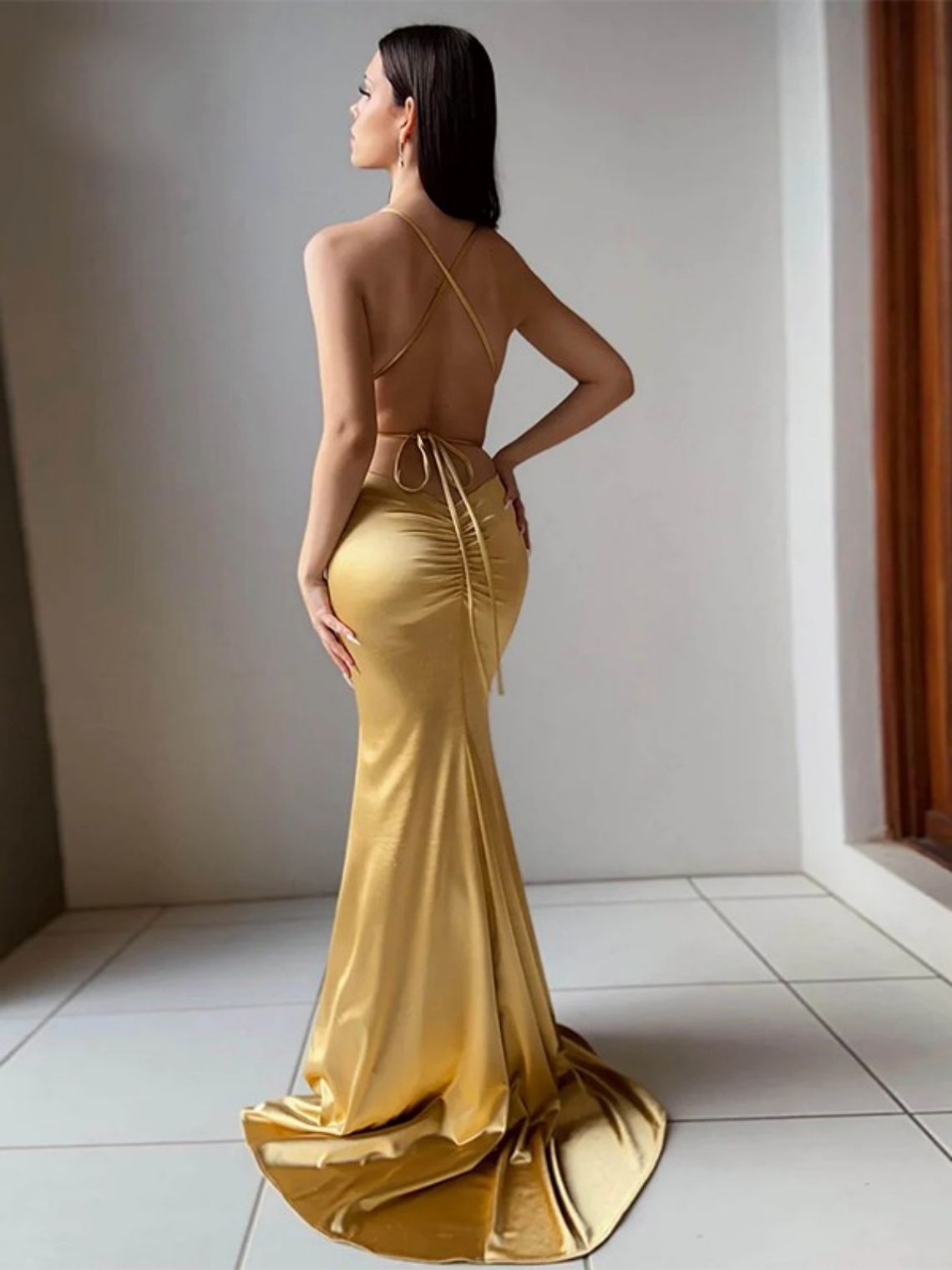 Sheath/Column Satin V-neck Sleeveless Sweep/Brush Train Dresses