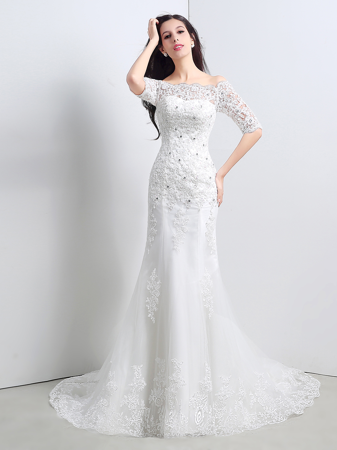 Mermaid/Trumpet Elegant Wedding Dress Lace Appliques with Beading