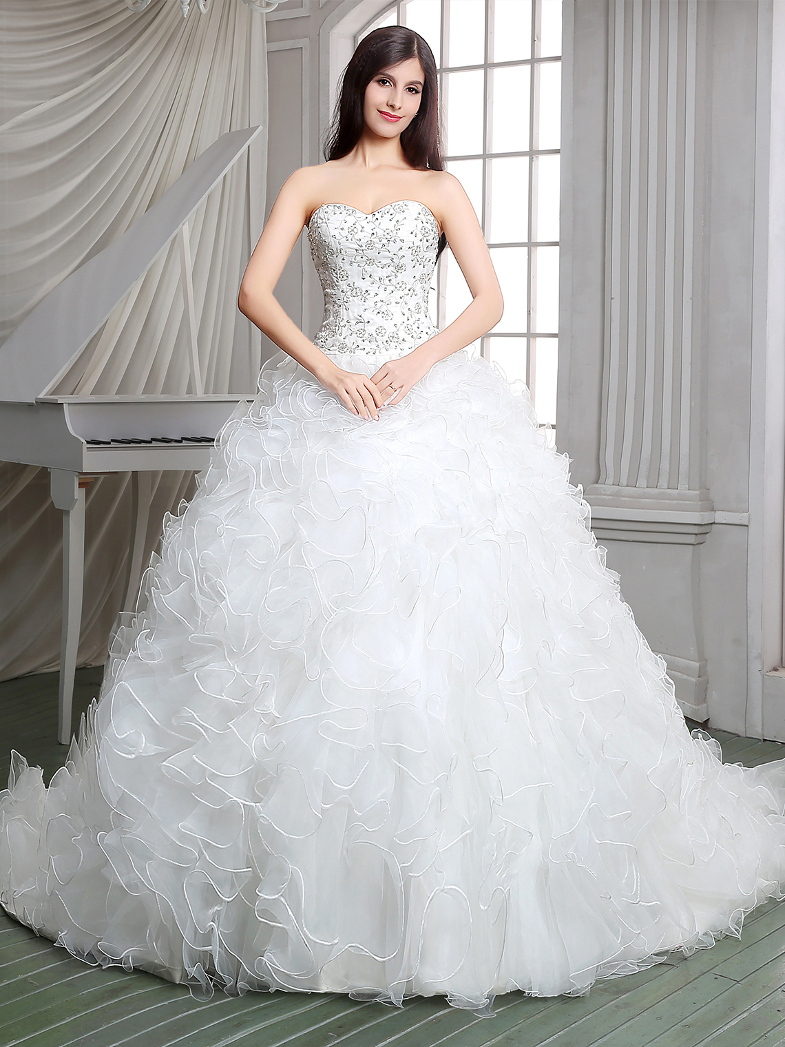 Ball Gown Luxury Tiered Formal Wedding Dress Tulle with Beading