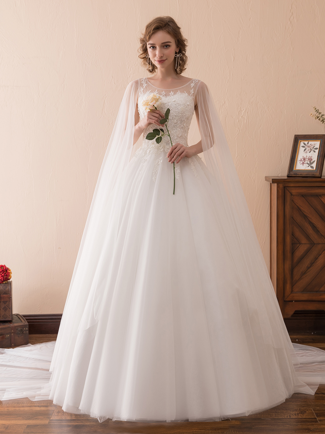 Ball Gown Elegant Formal Wedding Dresses Tulle with Sequin Appliques