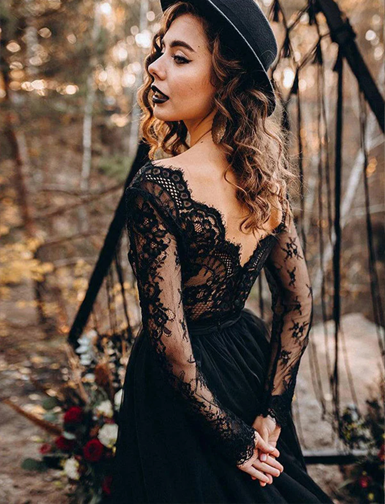 A-Line V-Neck Long Sleeves Lace Tulle Wedding Dresses With Lace