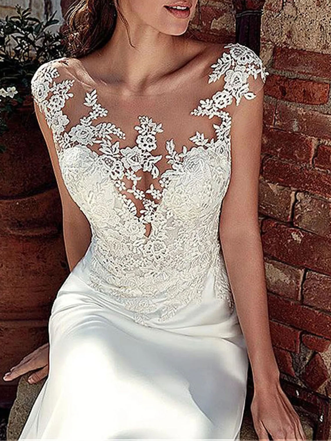 Mermaid Tulle Lace Scoop Neck Court Train With Applique Wedding Dress