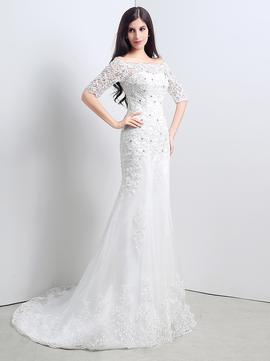 Mermaid/Trumpet Elegant Wedding Dress Lace Appliques with Beading