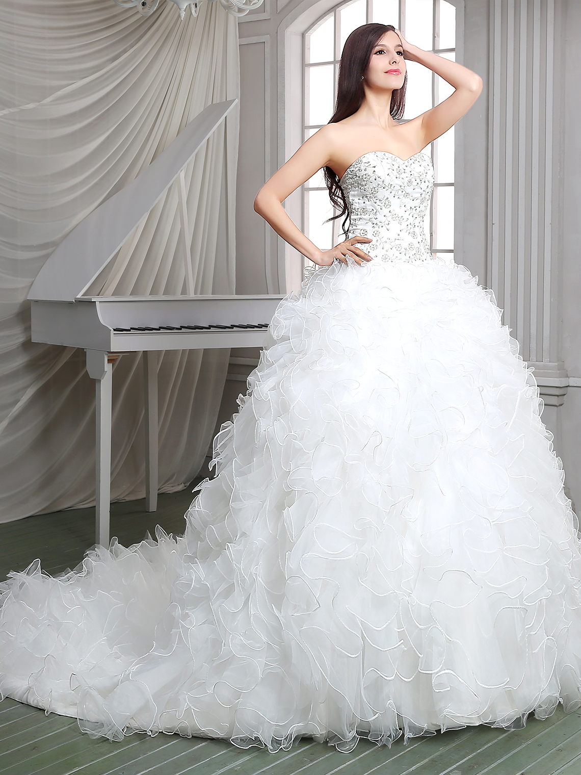 Ball Gown Luxury Tiered Formal Wedding Dress Tulle with Beading
