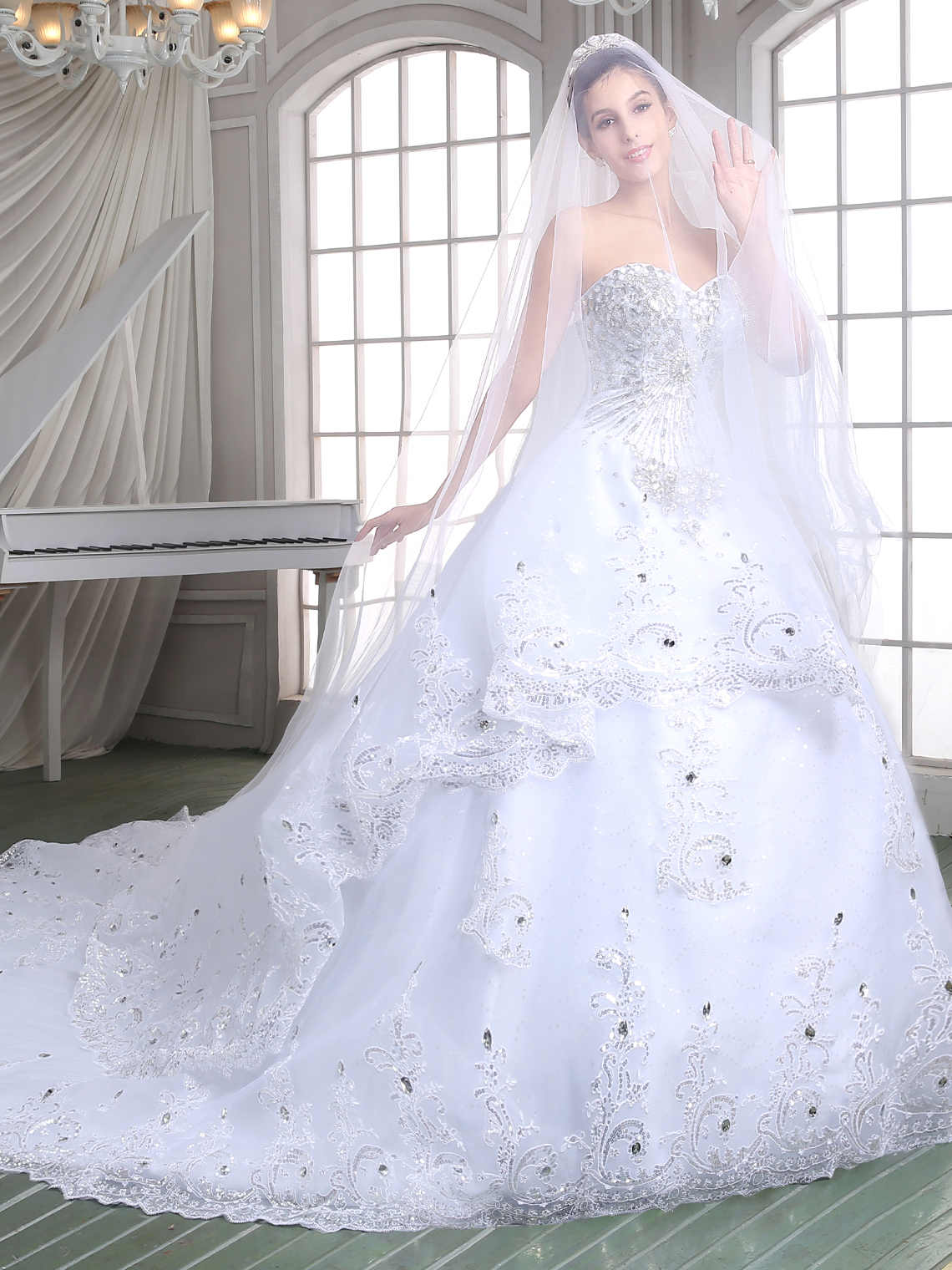 Ball Gown Luxury Formal Wedding Dress Chapel Train Appliques Beading
