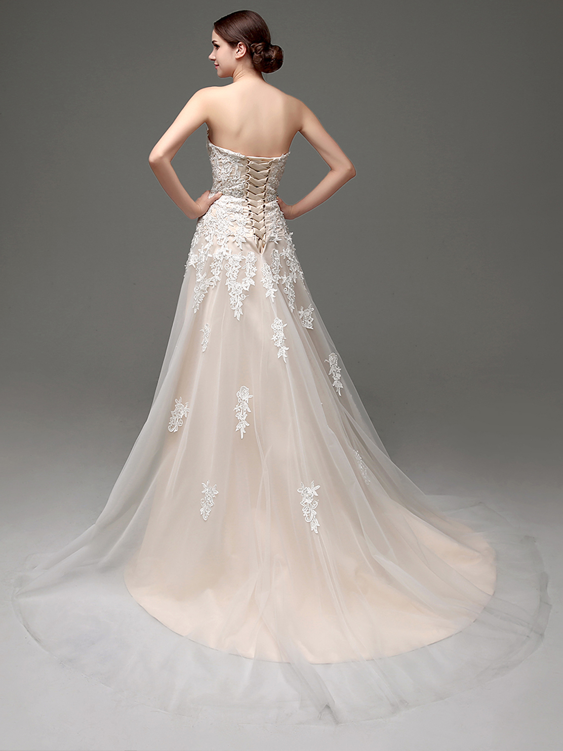 A-Line/Princess Sexy Wedding Dresses Tulle Lace Appliques with Beading