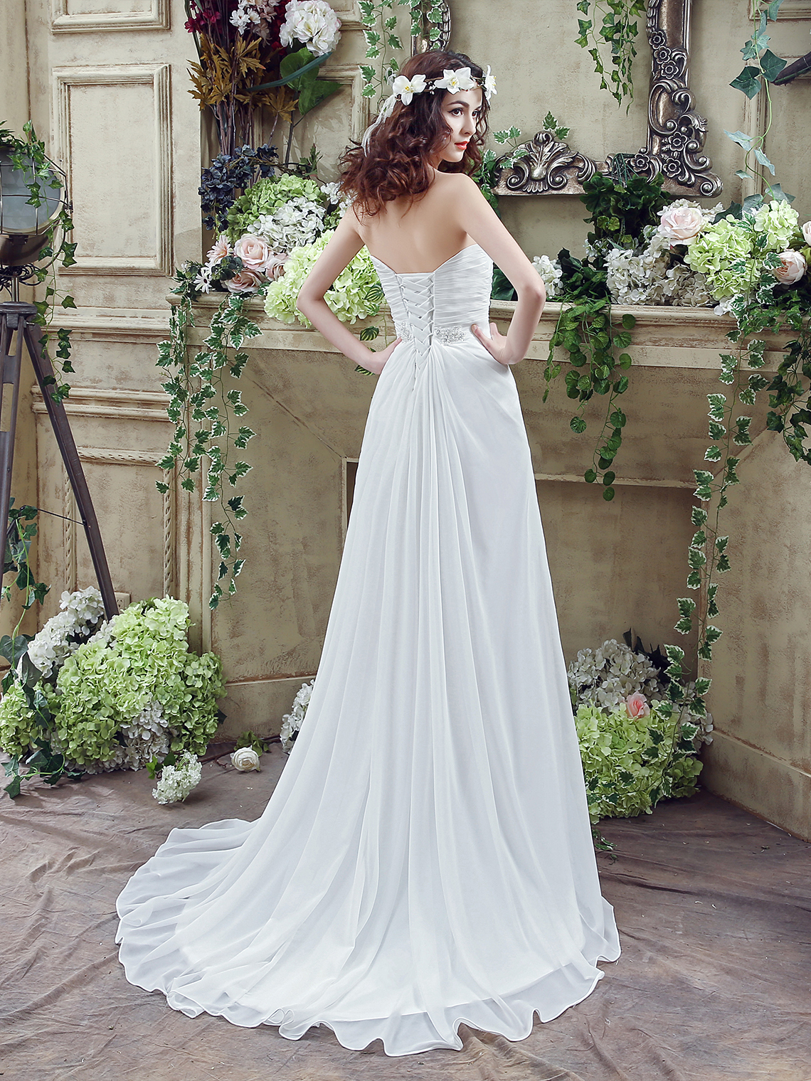 A-Line/Princess Sexy Split Wedding Dresses Chiffon Pleats with Beading