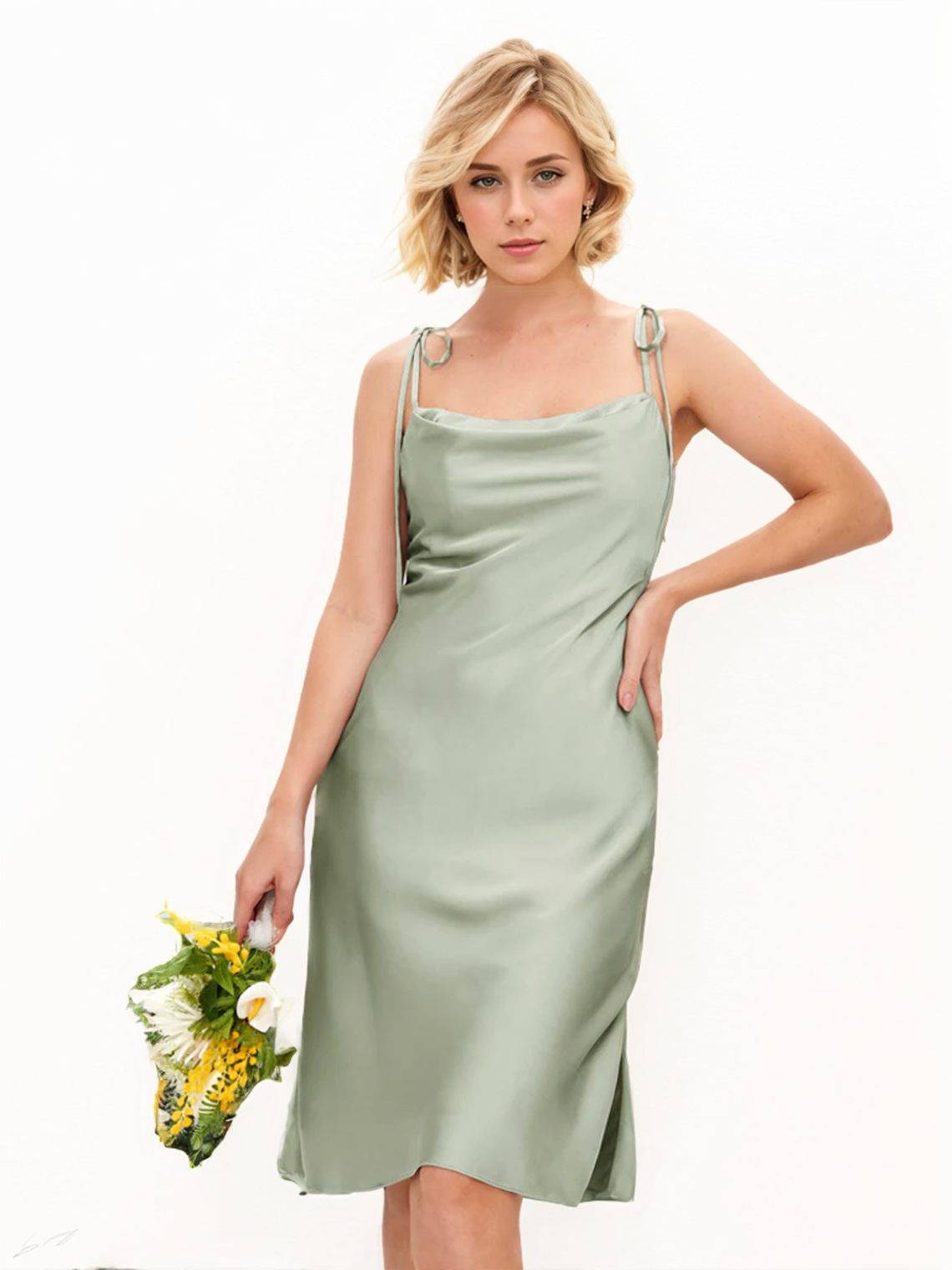 Trumpet/Mermaid Knee-Length Satin Sleeveless Bridesmaid Dress