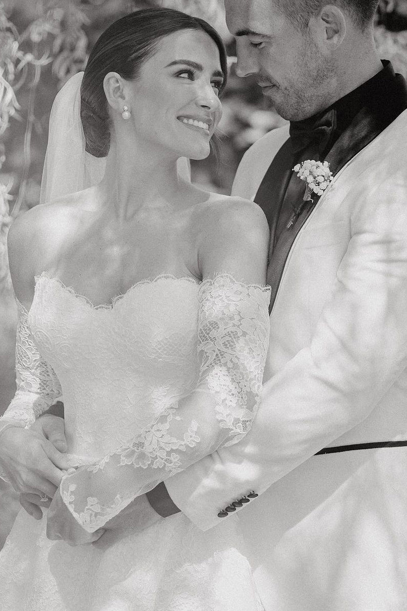 Vintage A-Line Sweetheart White Lace Wedding Dresses with Slit