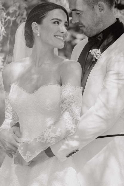 Vintage A-Line Sweetheart White Lace Wedding Dresses with Slit