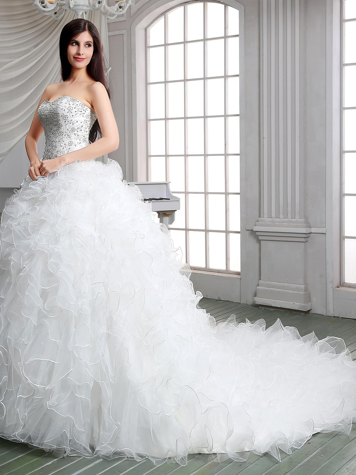Ball Gown Luxury Tiered Formal Wedding Dress Tulle with Beading