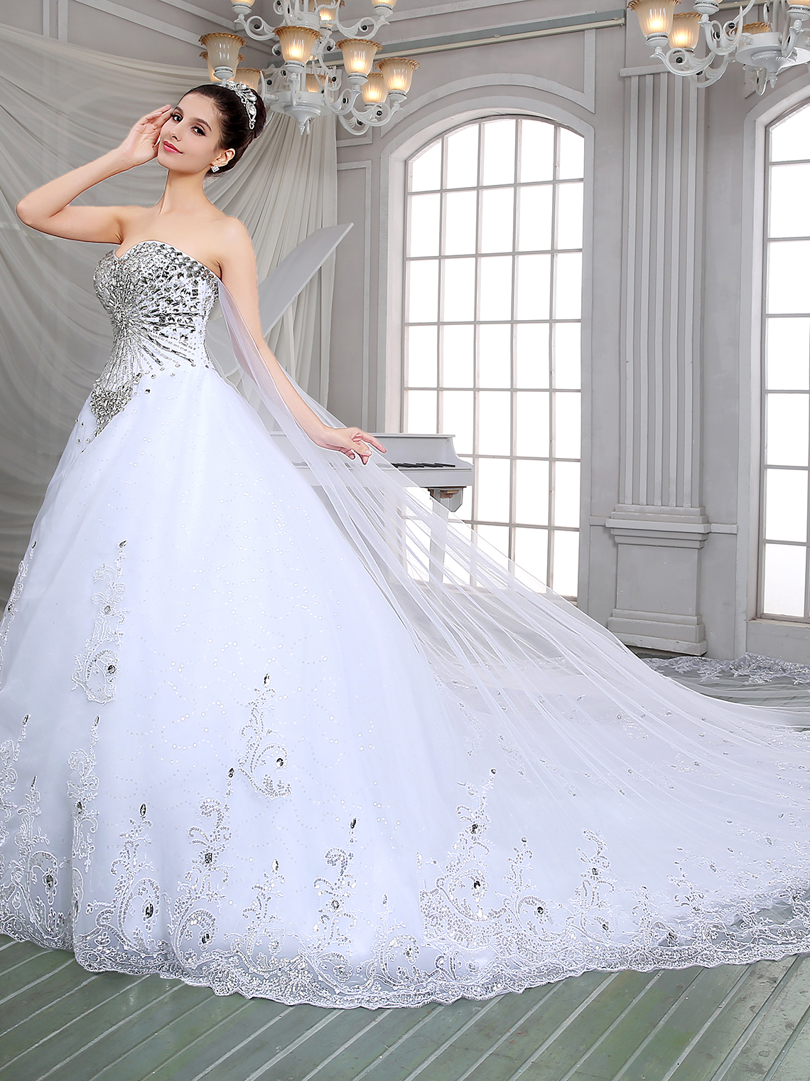 Ball Gown Luxury Formal Wedding Dress Chapel Train Appliques Beading