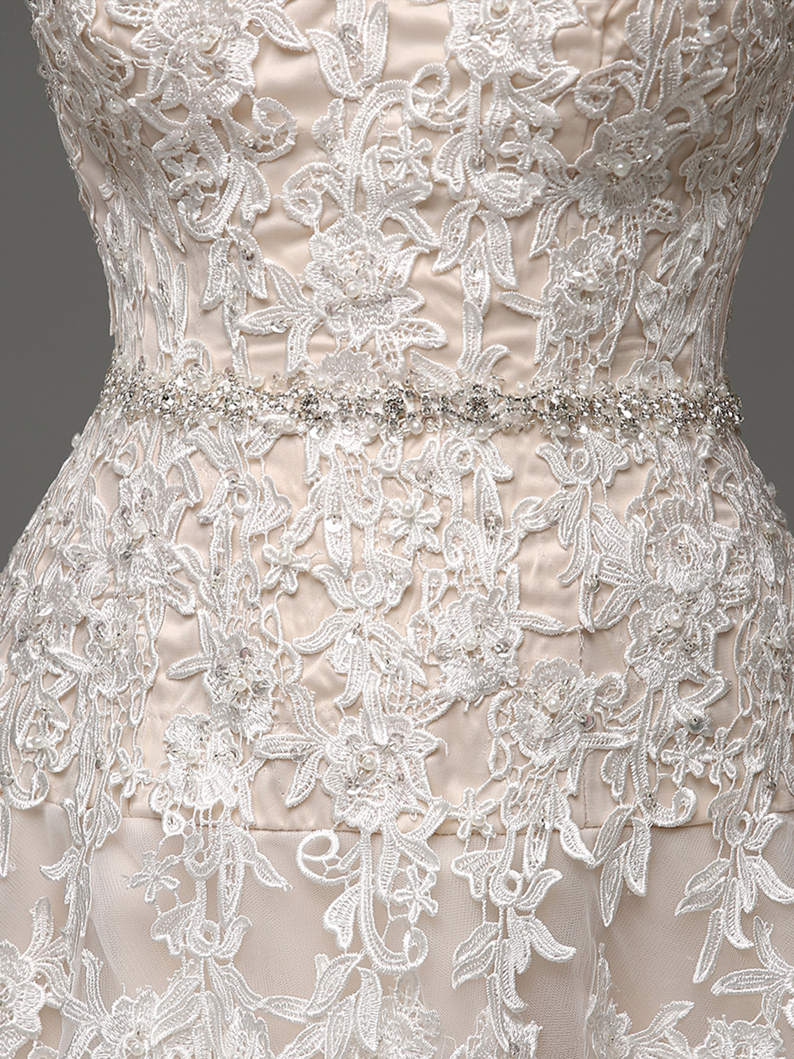 A-Line/Princess Sexy Wedding Dresses Tulle Lace Appliques with Beading