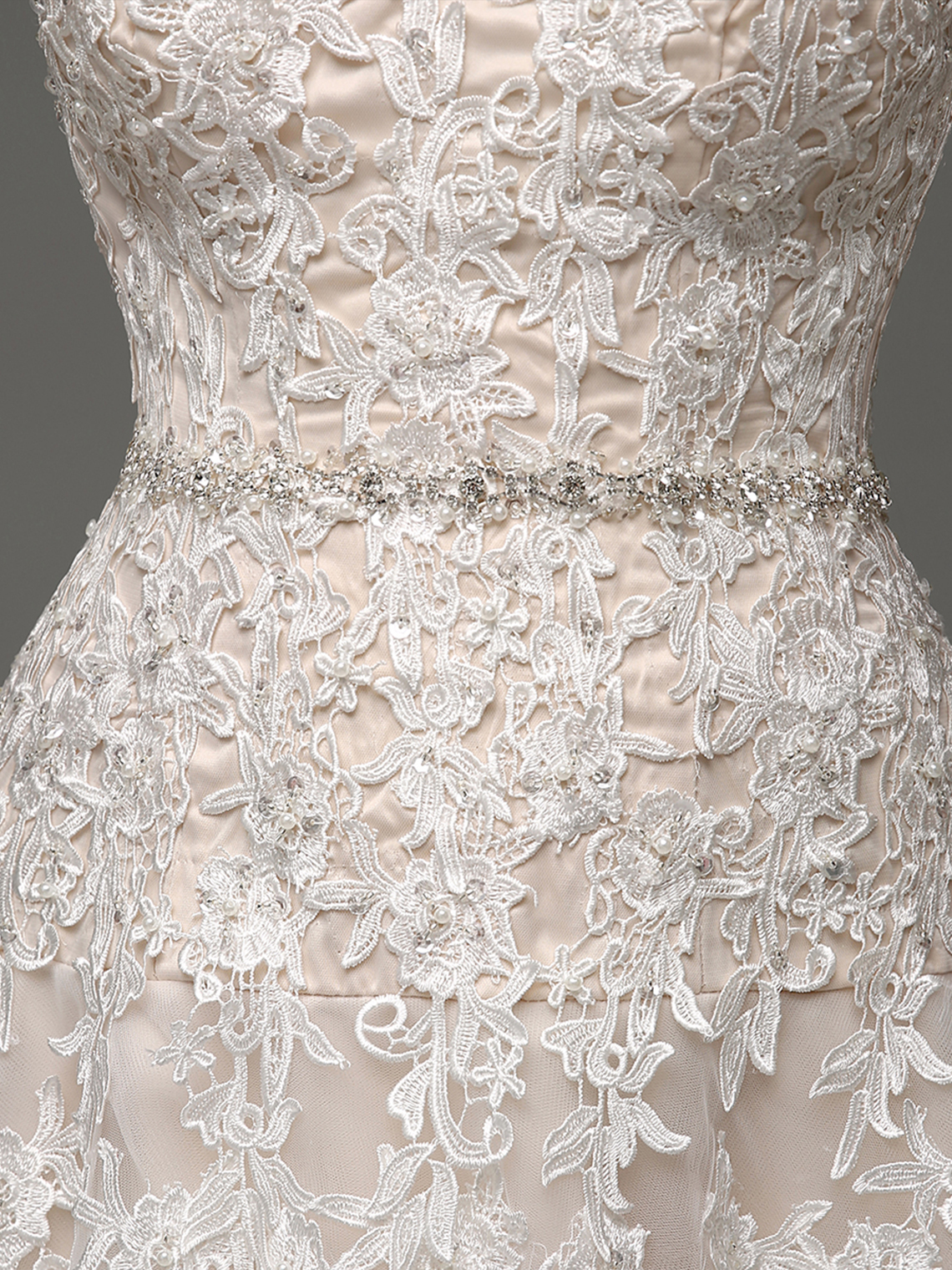 A-Line/Princess Sexy Wedding Dresses Tulle Lace Appliques with Beading