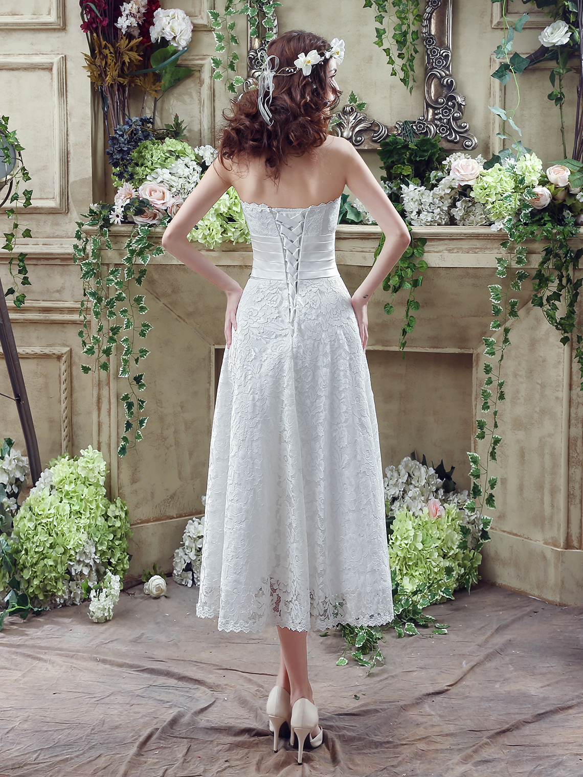 A-Line/Princess Elegant Bridal Reception Dresses Lace with Appliques
