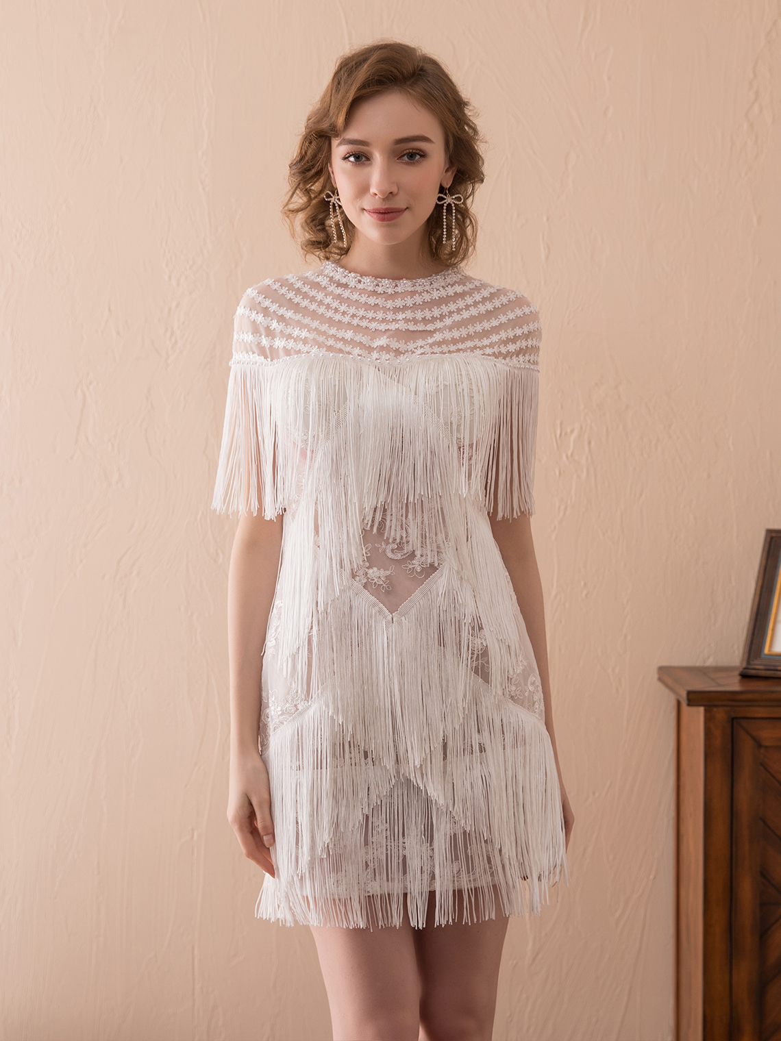 Sheath/Column Sexy Homecoming Dress Short/Mini with Appliques