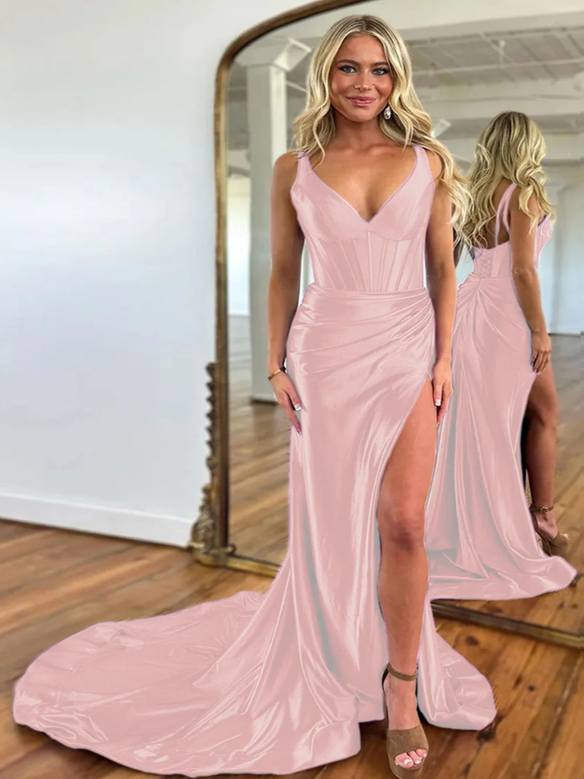 Mermaid Satin V-Neck Sweep/Brush Train Prom Dress With Split