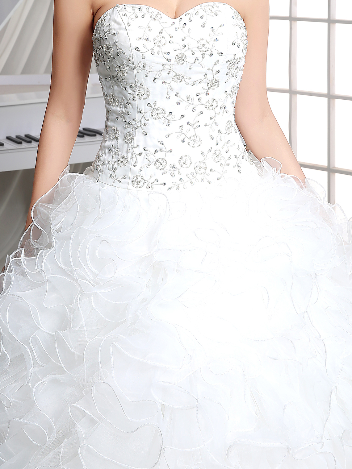 Ball Gown Luxury Tiered Formal Wedding Dress Tulle with Beading