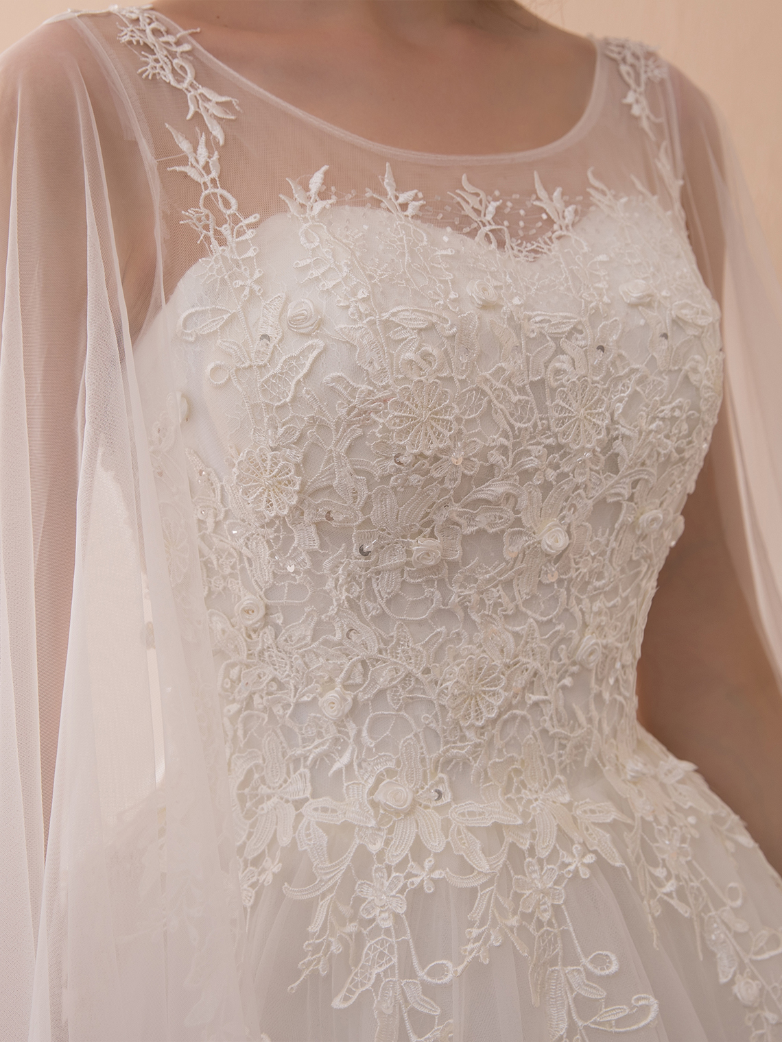 Ball Gown Elegant Formal Wedding Dresses Tulle with Sequin Appliques