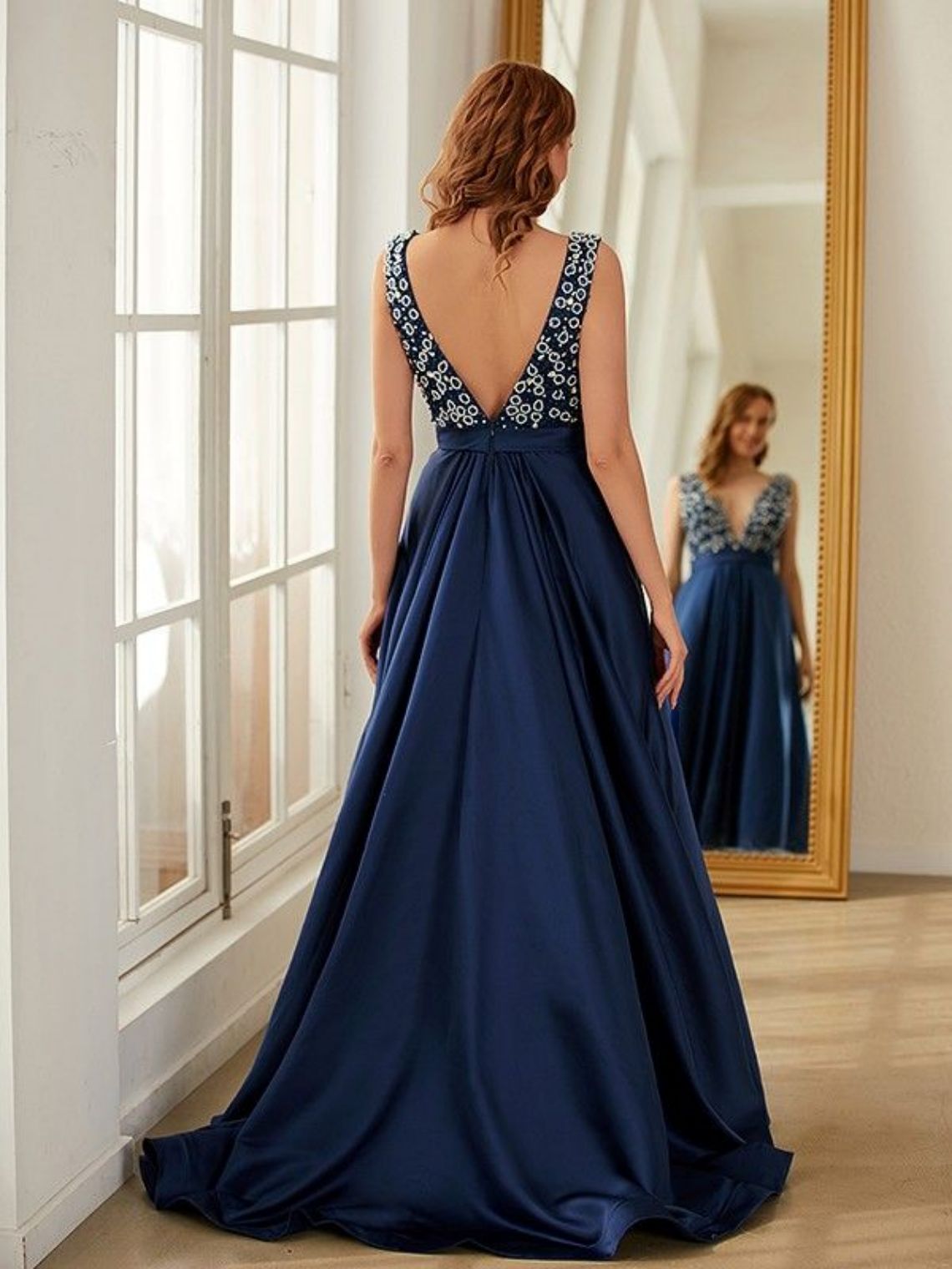 A-Line/Princess Satin Beading V-neck Sleeveless Sweep Train Dresses