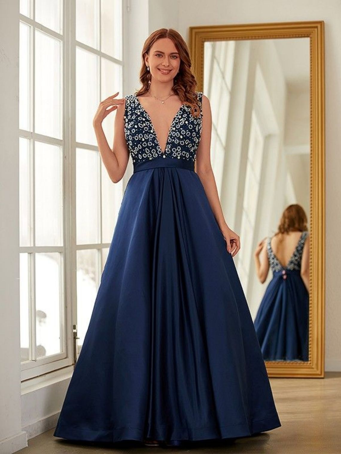 A-Line/Princess Satin Beading V-neck Sleeveless Sweep Train Dresses