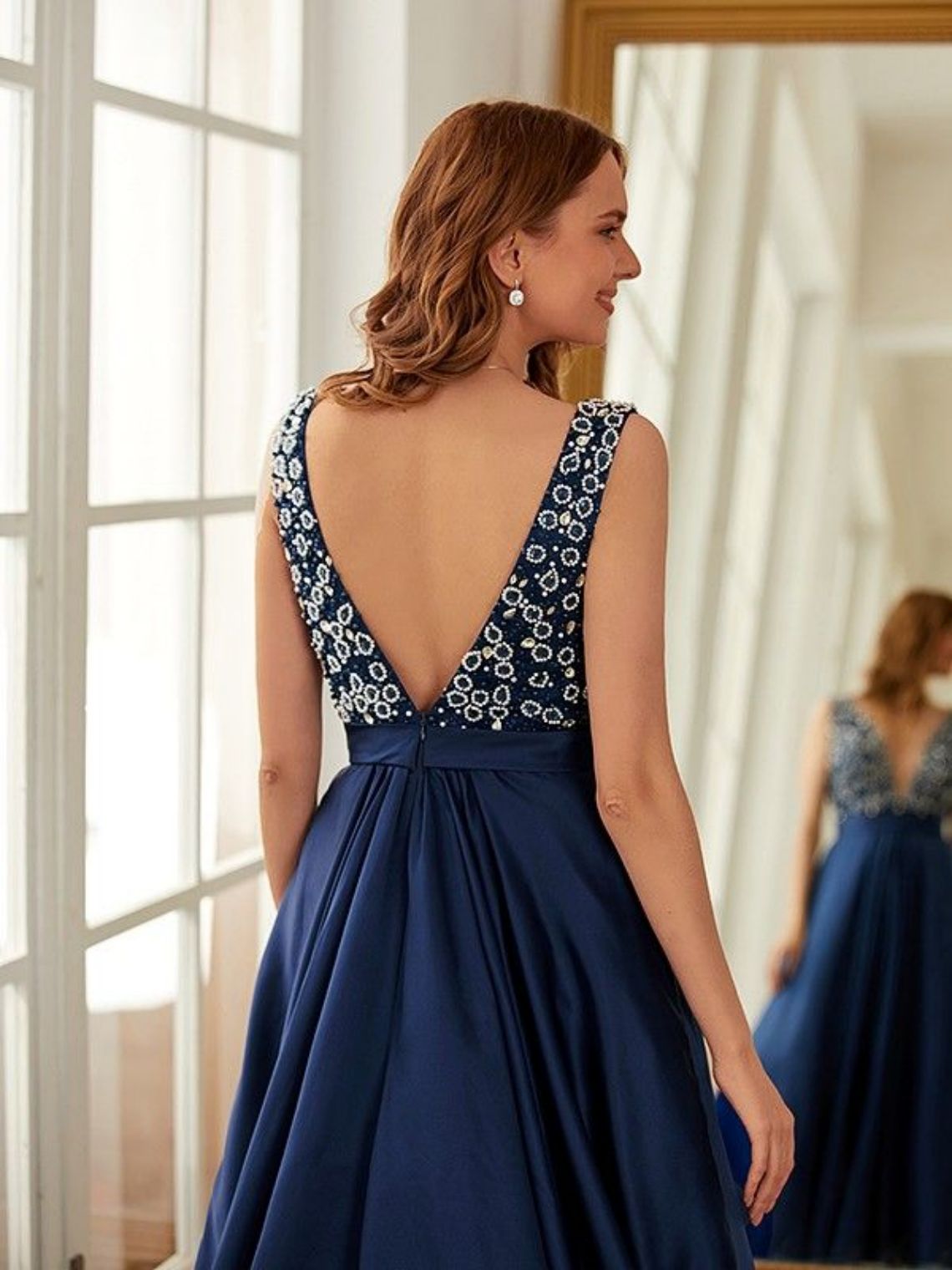 A-Line/Princess Satin Beading V-neck Sleeveless Sweep Train Dresses