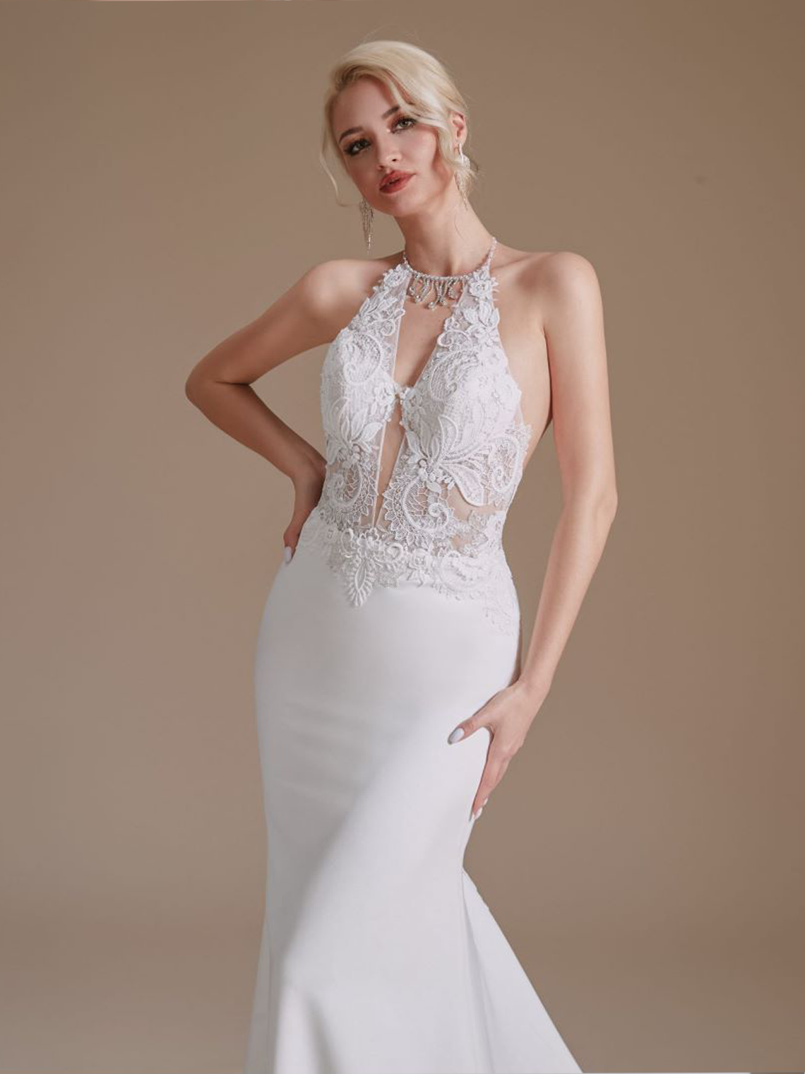 Trumpet/Mermaid Sexy Halter Sleeveless Chapel Train Wedding Dresses