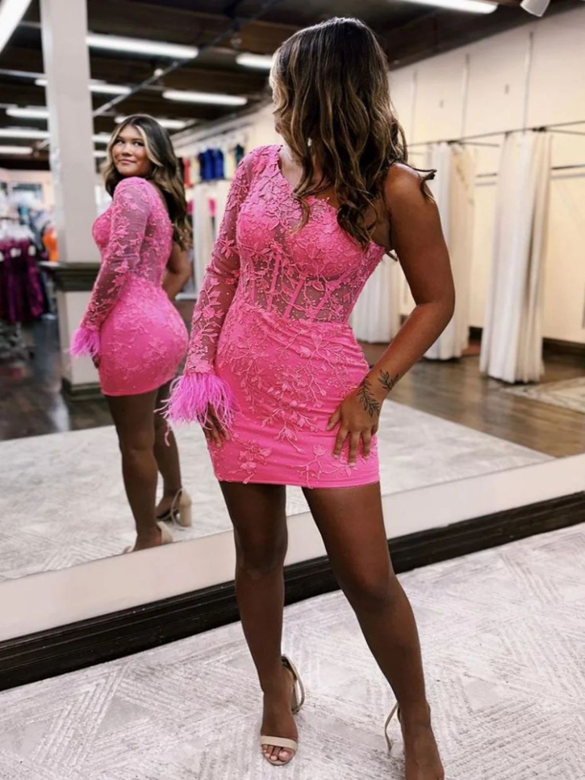 Sheath/Column Lace One Shoulder Short Homecoming Dress with Feather