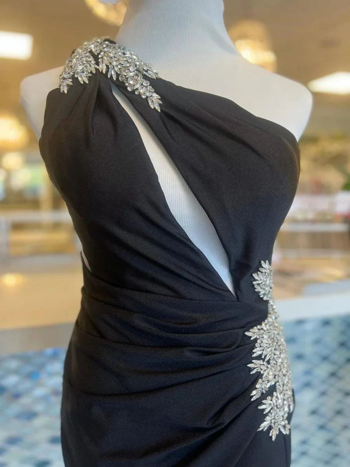 Sheath/Column One Shoulder Pleated Satin Party Homecoming Dress