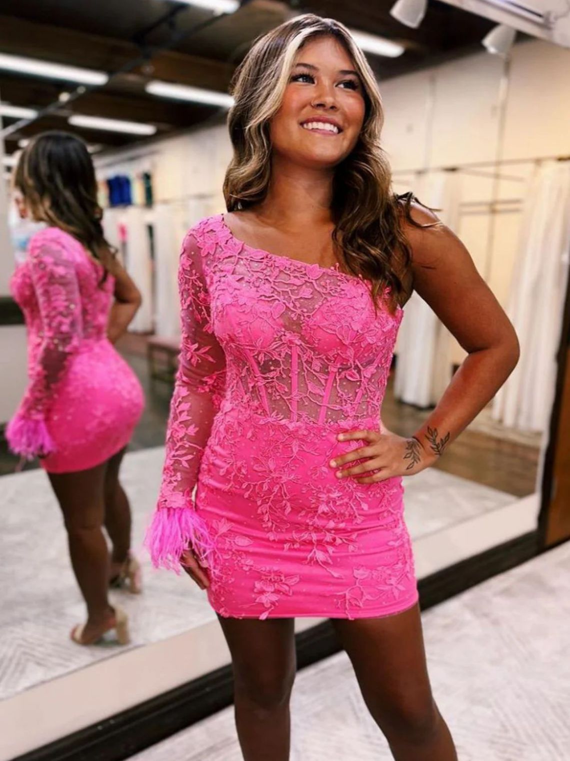 Sheath/Column Lace One Shoulder Short Homecoming Dress with Feather