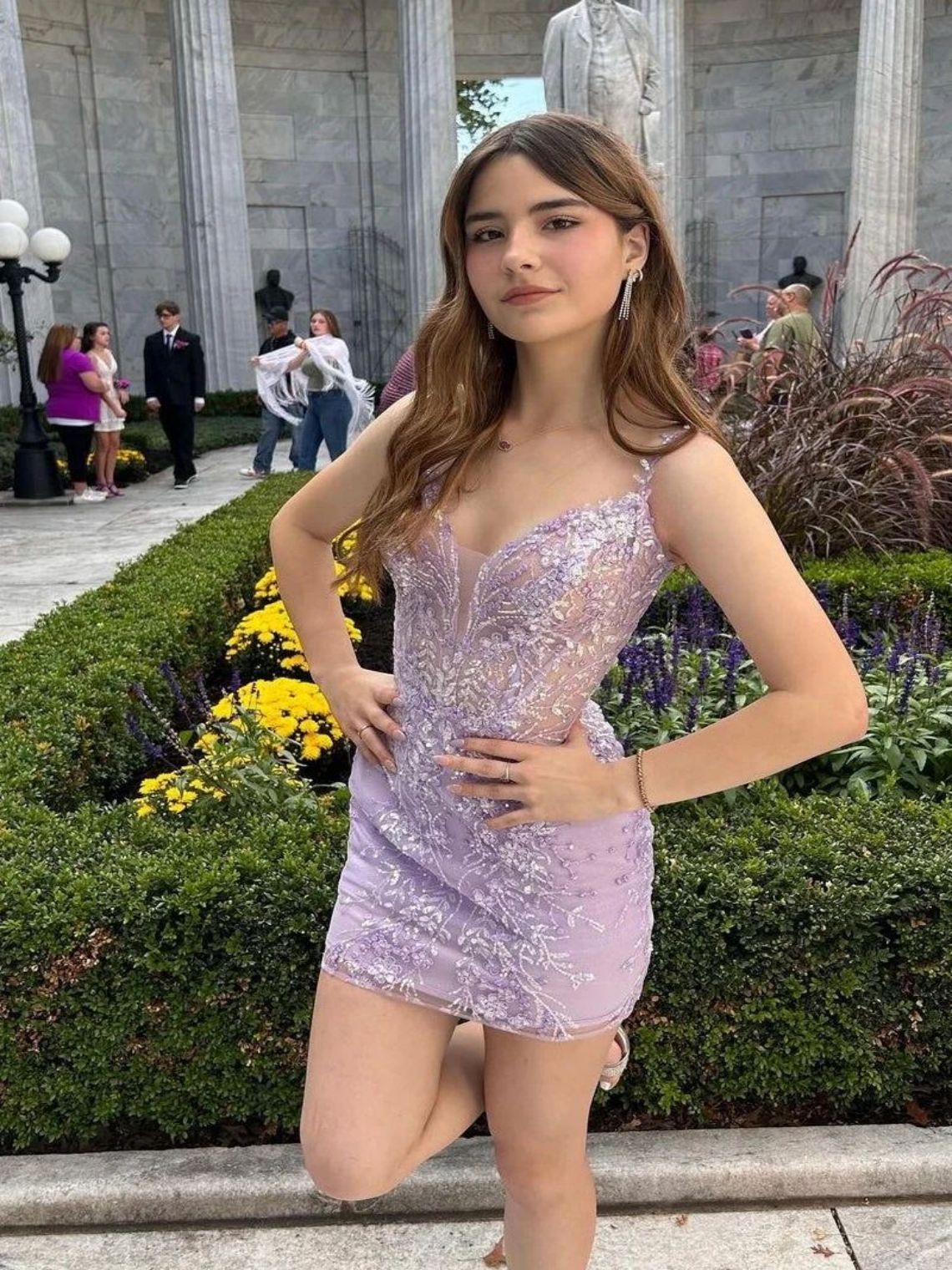 Sheath Lilac Sequin Lace V Neck Short Homecoming Dresses