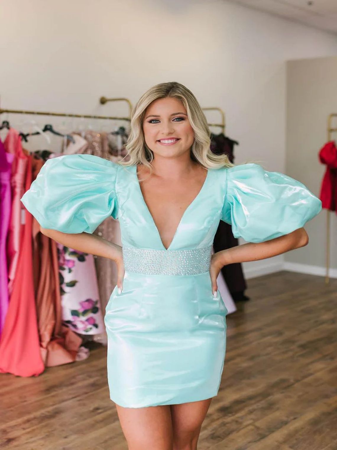Empire Sparkly Puff Sleeves Tight Short Homecoming Dress with Beading