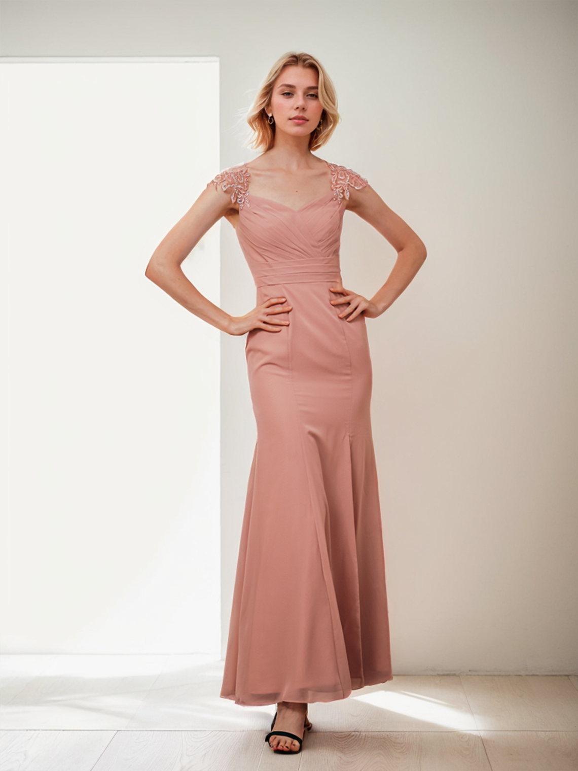 Sheath/Column Formal Wedding Guest Evening Dress Beads Appliques