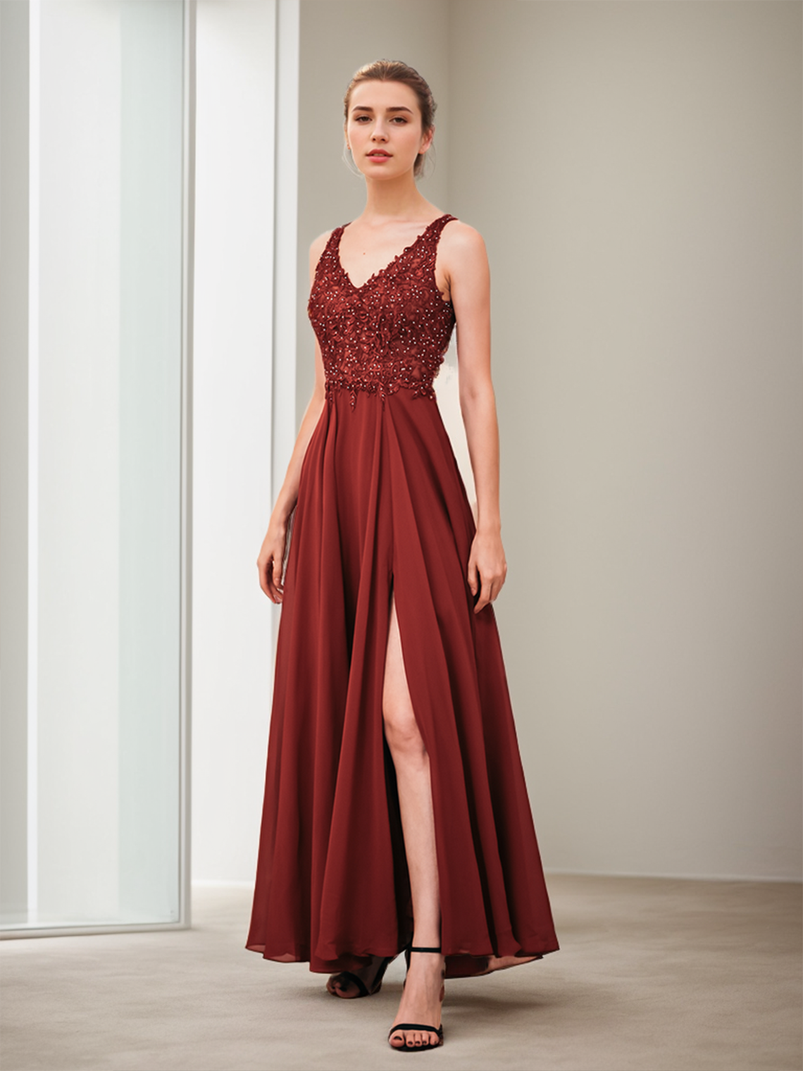 A-Line Prom Gown Evening Dress Floor Length Sleeveless V Neck Beading