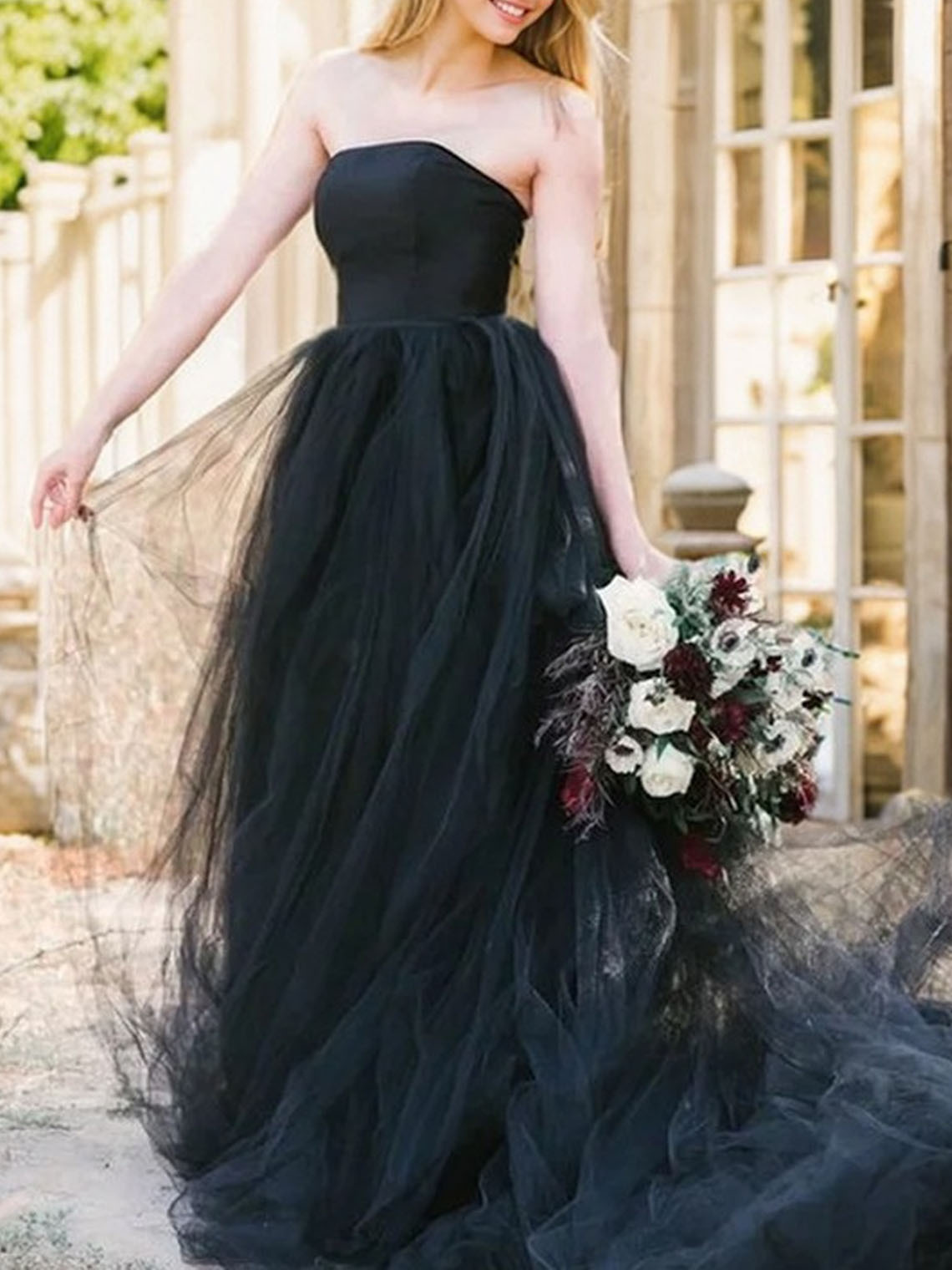 Ball Gown Tulle Strapless Sleeveless Chapel Train Wedding Dresses
